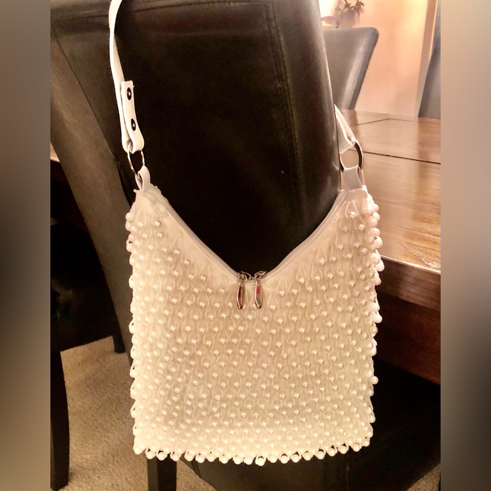 Elegant White Pearl-Embellished Women's Bag